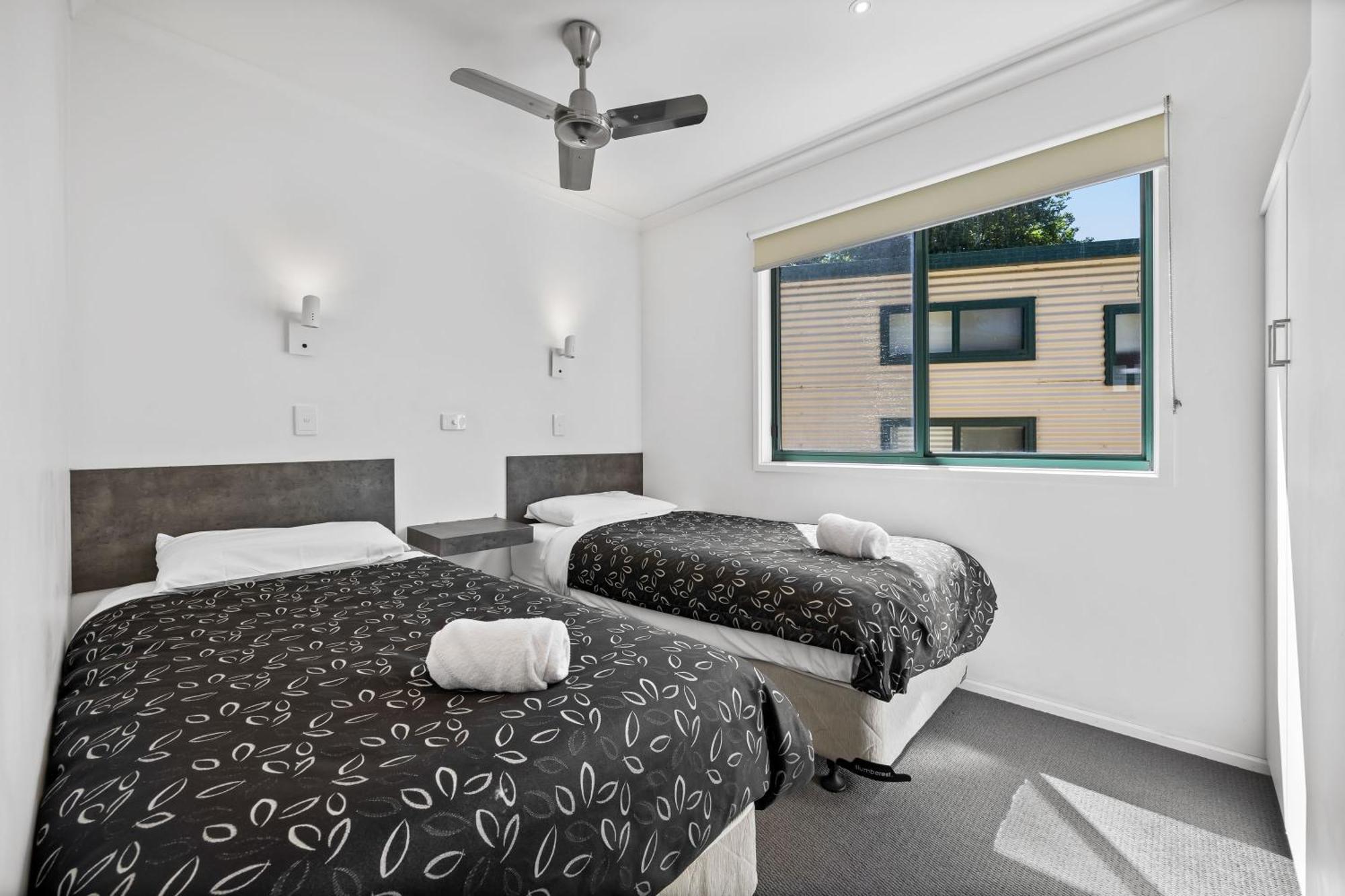 Eureka Stockade Holiday Park แบลเลอแรต ห้อง รูปภาพ