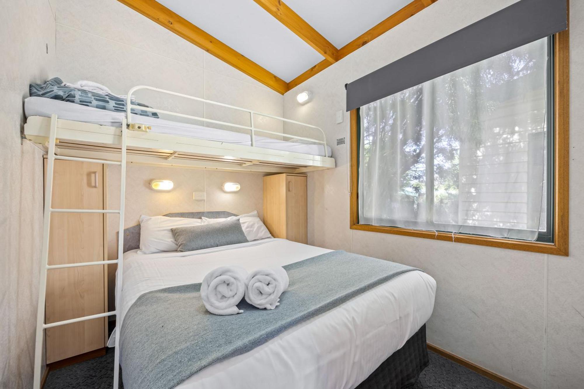 Eureka Stockade Holiday Park แบลเลอแรต ห้อง รูปภาพ