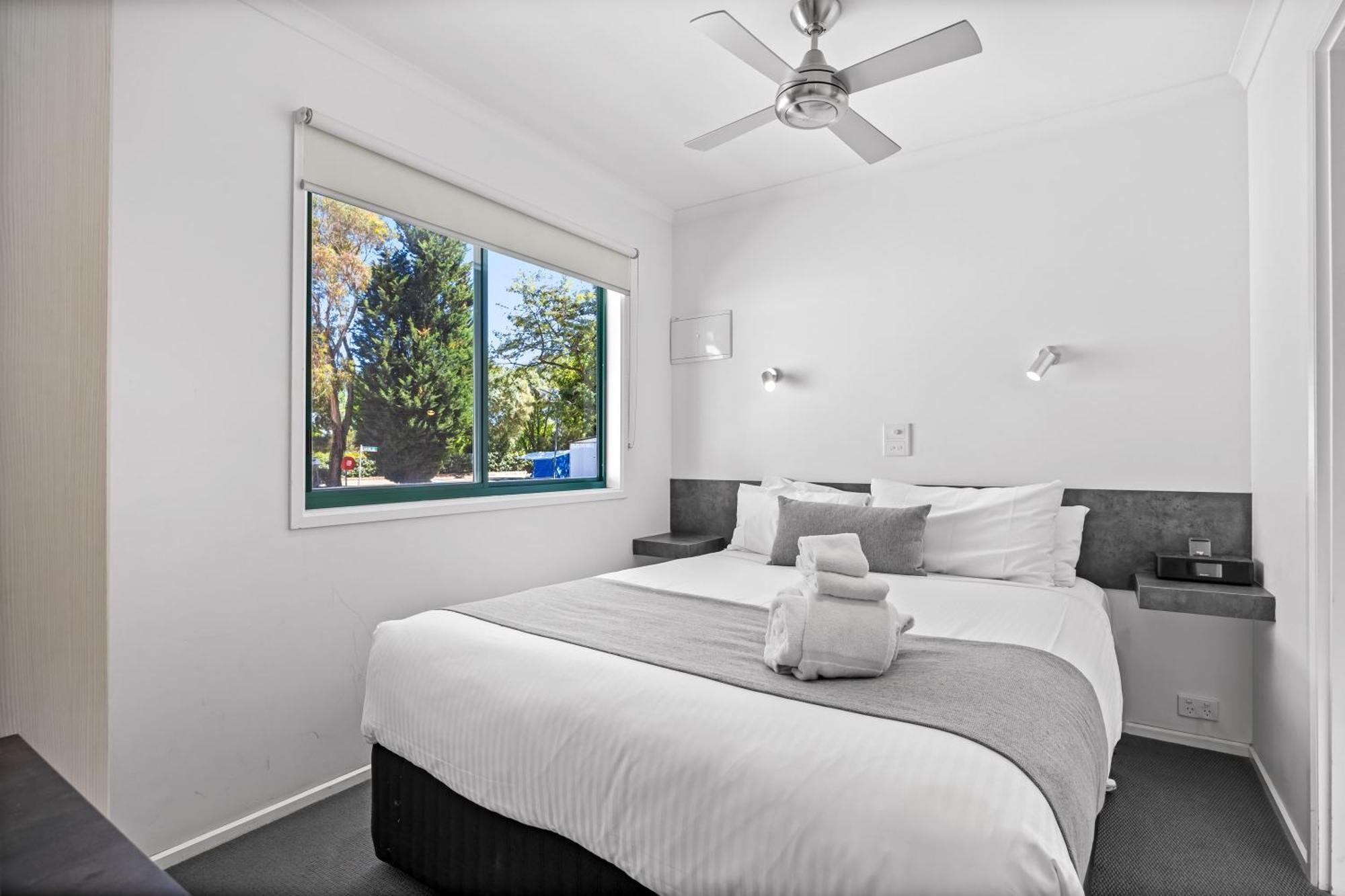 Eureka Stockade Holiday Park แบลเลอแรต ห้อง รูปภาพ